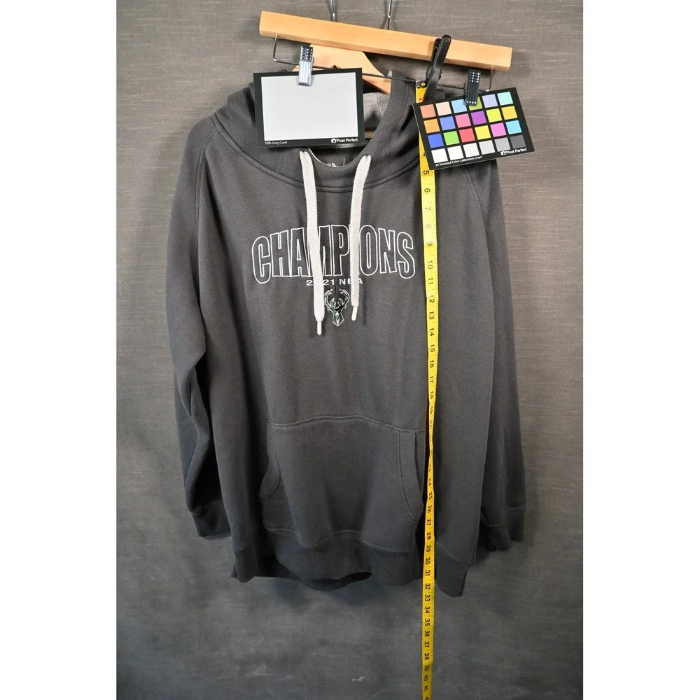 Antigua Milwaukee Bucks 2021‎ NBA Champions Hoodie Mens 2XL Charcoal Gray